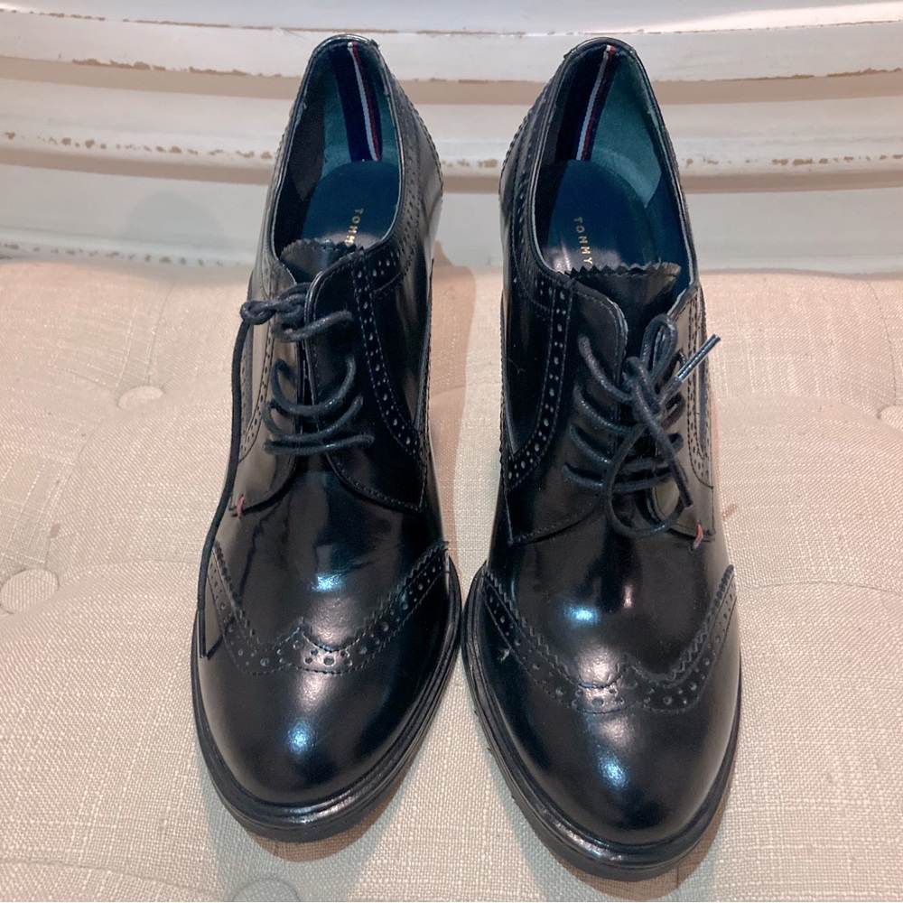 Tommy Hilfiger wingtip bootie!